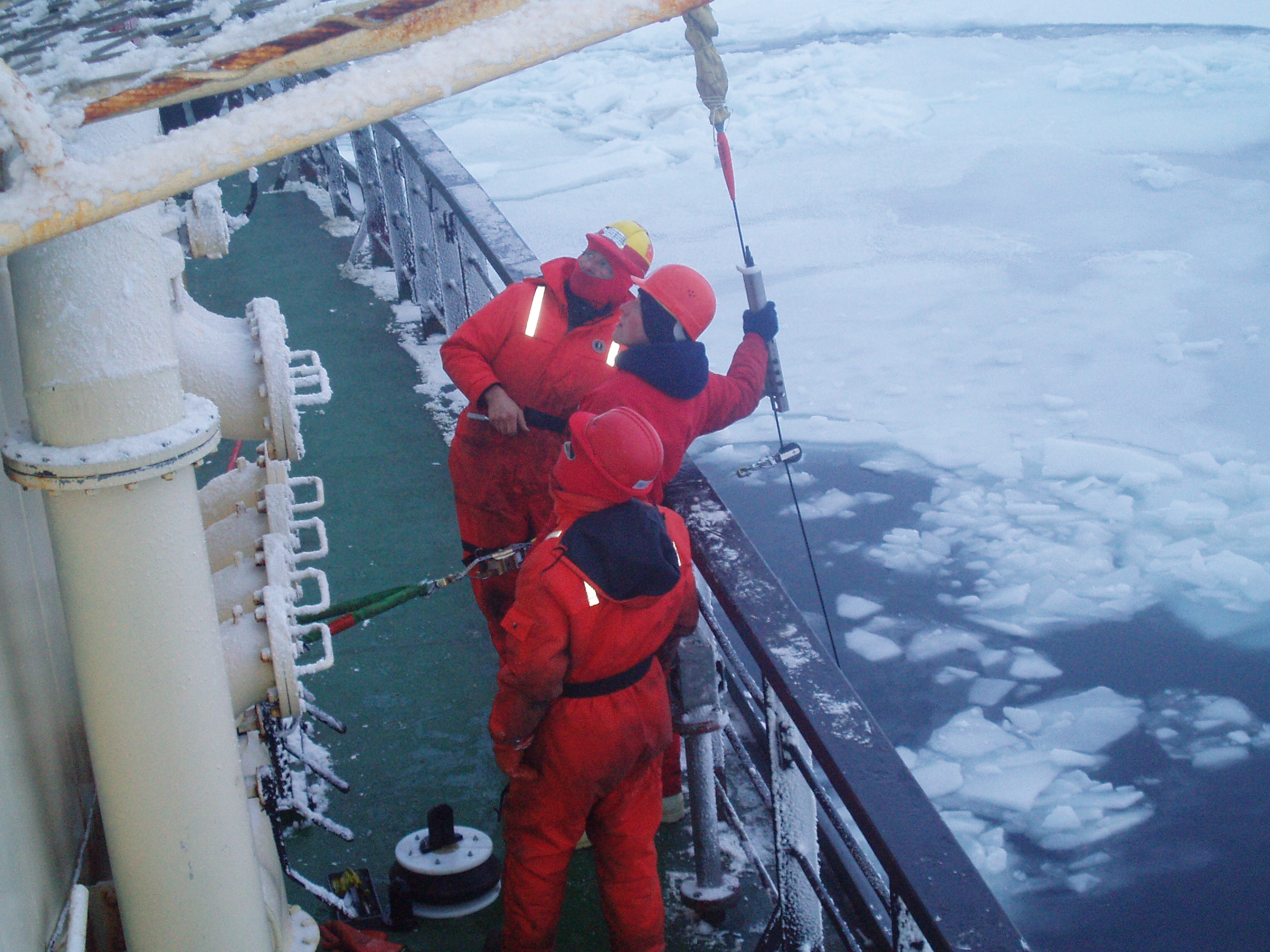 Work on the deck. Photo: Piotr Wieczorek